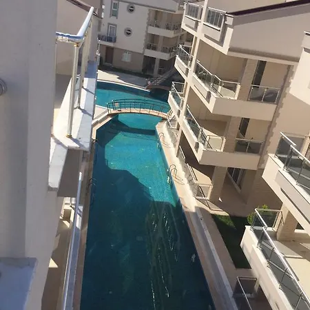 빌라 Babylon Poolside Villas 디딤